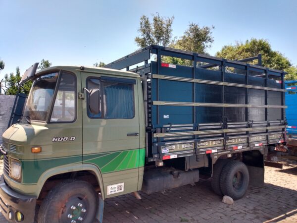 Sobre Borda Boiadeira Caminhões e Caminhonetes